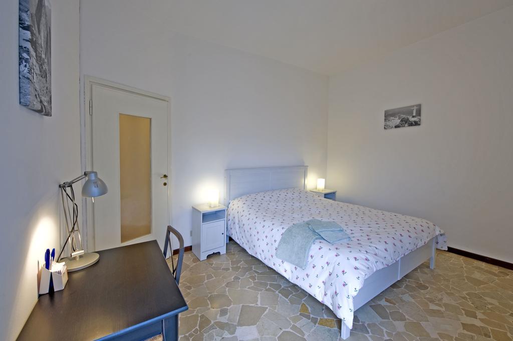 Apartment Chiesarossa Milano Rum bild